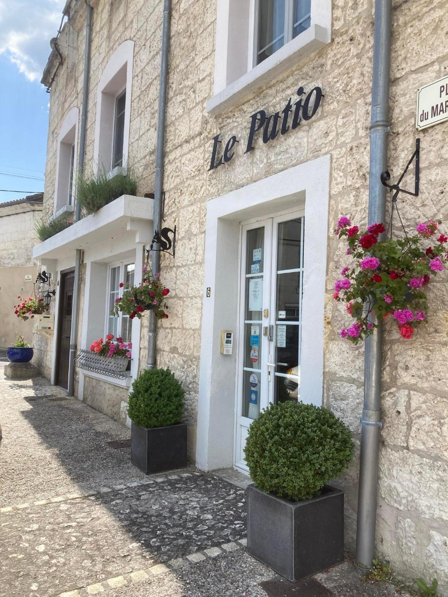 La Tour-Blanche Le Patio Chambres Et Tables D'Hotes المظهر الخارجي الصورة